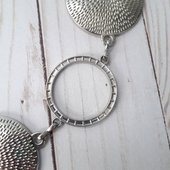 Solid Disc & O-Ring Circle Silvertone Chain Belt - Picture 4 of 7